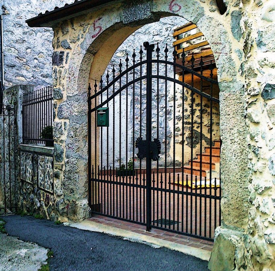 La Casa Sull' Altopiano Mountain Lake Iseo Hospitality Боссико Экстерьер фото